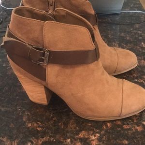 Heeled booties